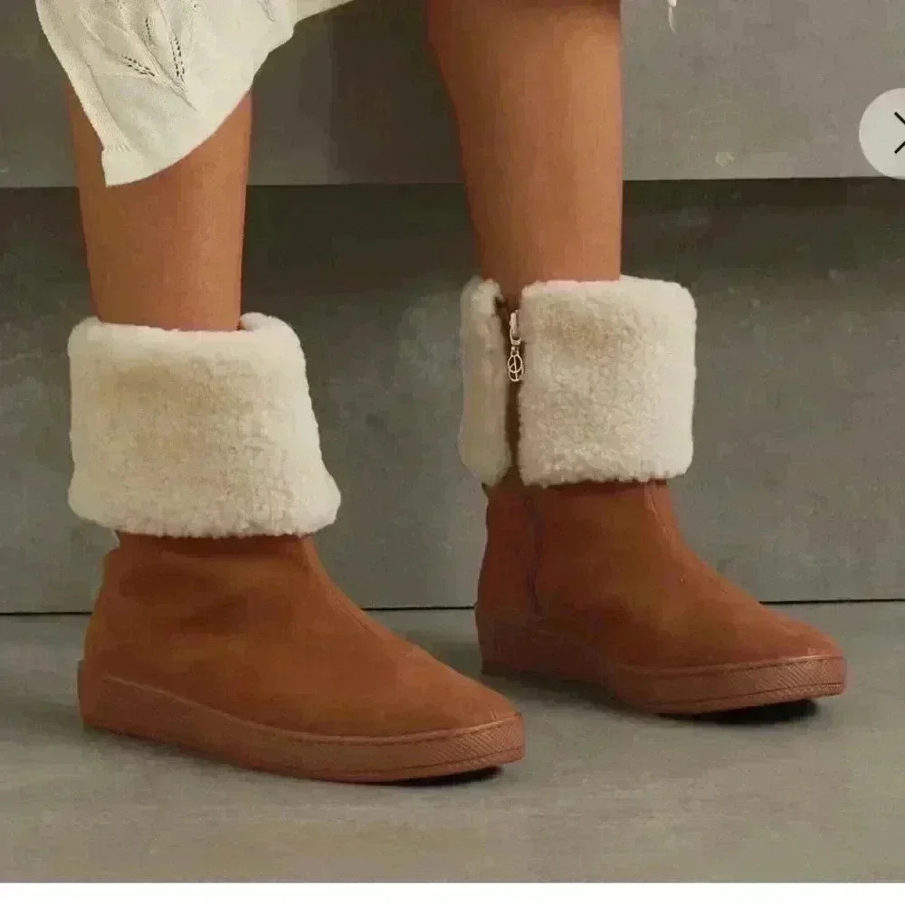 New Porte & Paire shearling-trimmed suede boots sz 10